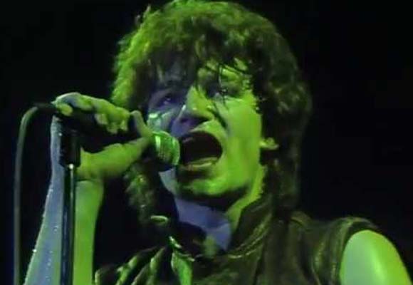 U2